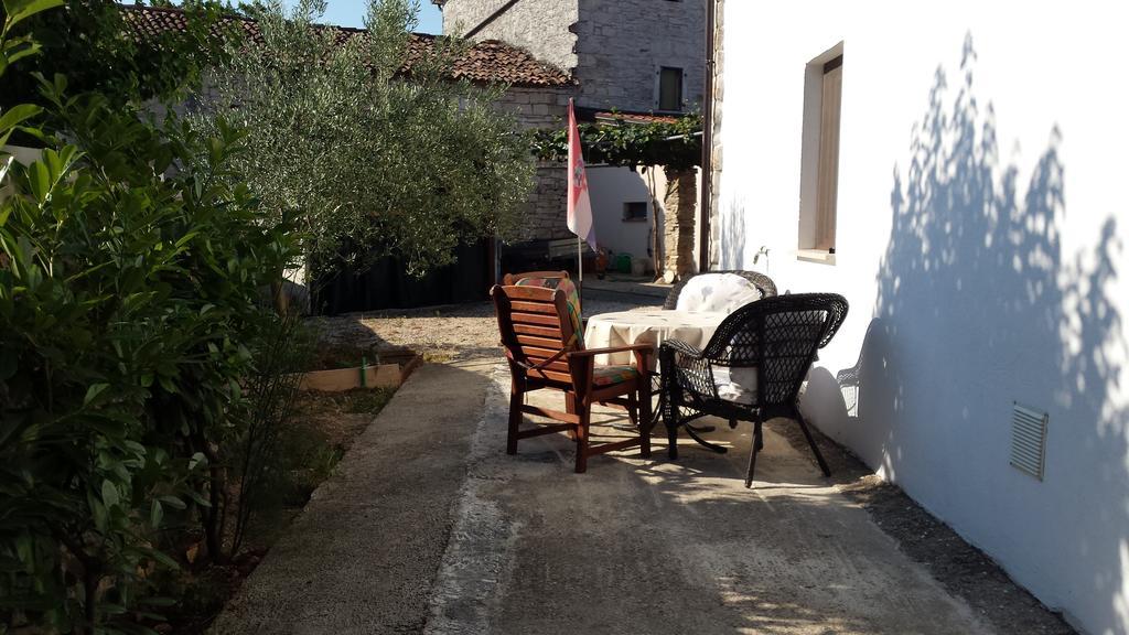 Abba Apartment Sveti Lovreč Pazenatički Exterior foto